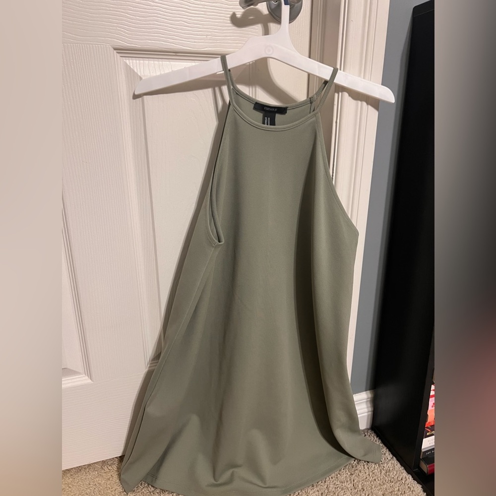 Women’s dress